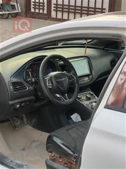 Chrysler 200